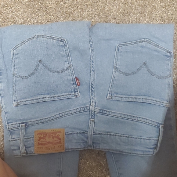 Size 25 levis 721 high rise skinny jeans - Picture 4 of 4